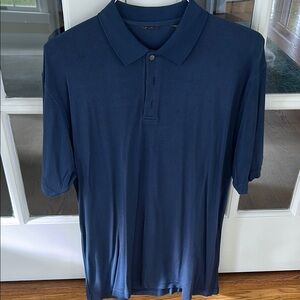 Classic Blue Polo Shirt with Textured Fabric and Short Sleeves🌿